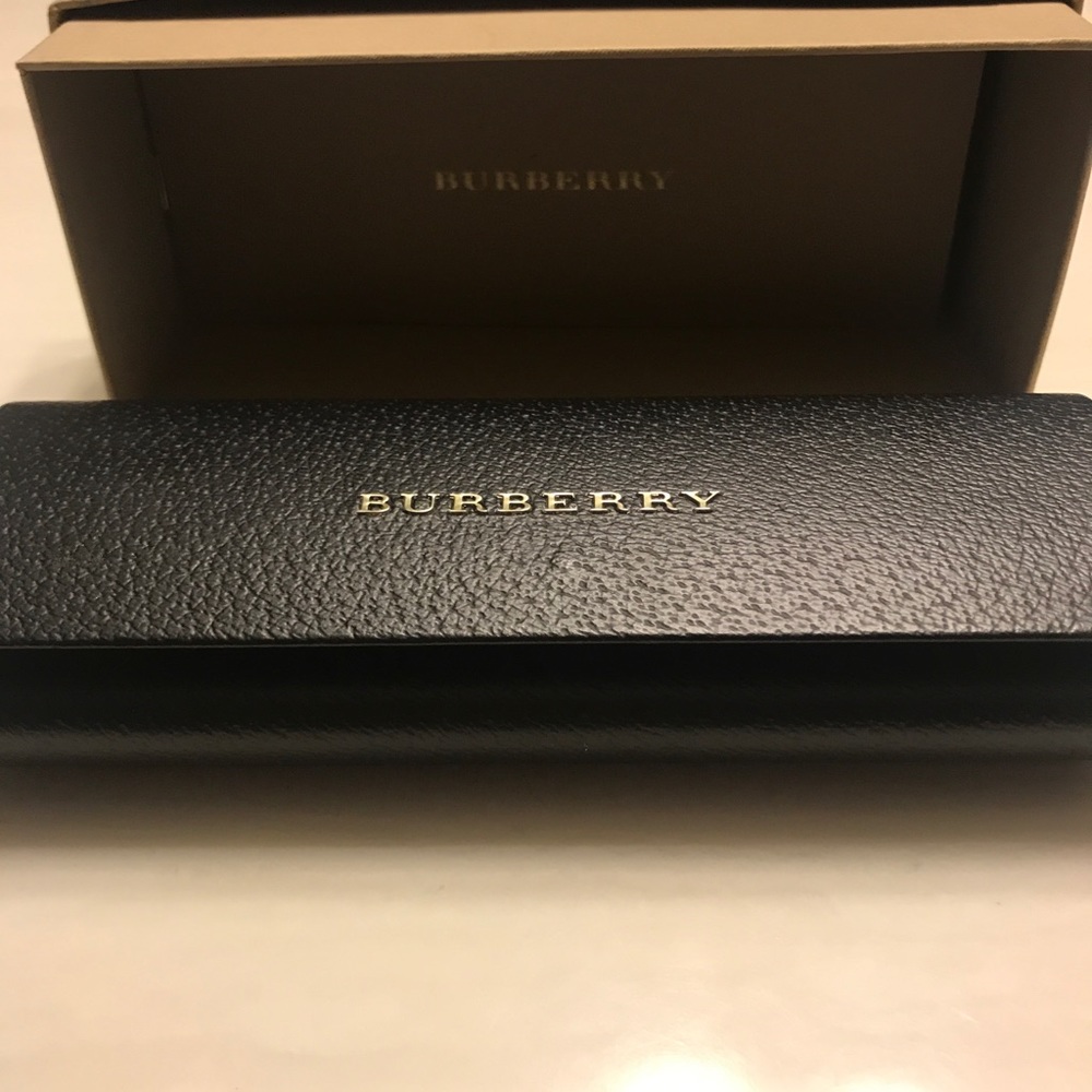 Burberry eyeglasses - Picture 7 of 8